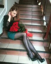  candid_pantyhose_1441_black_high_heels.jpg thumbnail