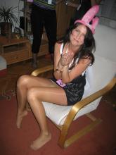  candid_pantyhose_1488_shiny.jpg thumbnail