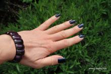  dark_blue_nails_IMG_2794_sugilite_bracelet.JPG thumbnail