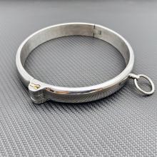  steel_lockable_collar-02.jpg