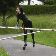  tumblr_822feab80b8b7c26f9498a8388afdfdb_62641110_400.gif