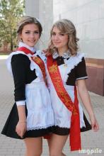  schoolgirls-02.jpg thumbnail
