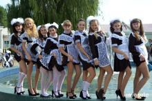  schoolgirls-04_white_knee_highs_pantyhose.jpg thumbnail
