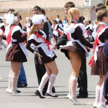  schoolgirls-07_white_knee_highs.jpg thumbnail