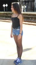  candid_pantyhose_1577_dark_gray_with_shorts.jpg thumbnail
