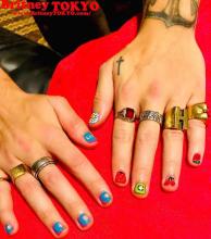  men-nail-polish-42_Harry_Styles.jpg