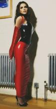  single-glove_bondage-03-latex_hobble_skirt_high_heels.jpg thumbnail