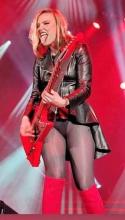  girls_in_shiny_pantyhose_with_guitar-01.jpg
