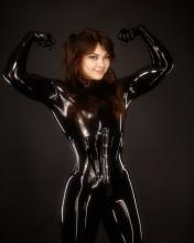  latex_catsuit_corset_public-08.jpg