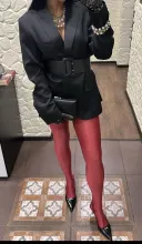  red_pantyhose-01.webp