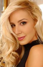  F-Beautiful_Blonde2.jpg